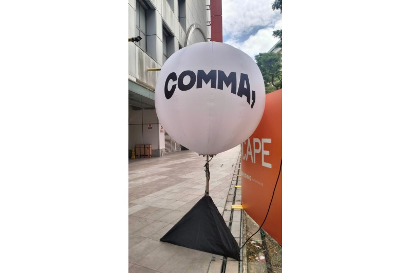 Lighted Tripod Balloon
